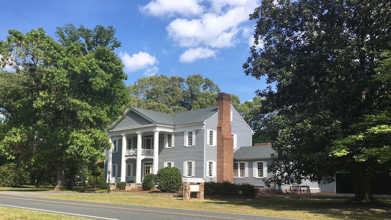 The Elizabethtown Inn Экстерьер фото